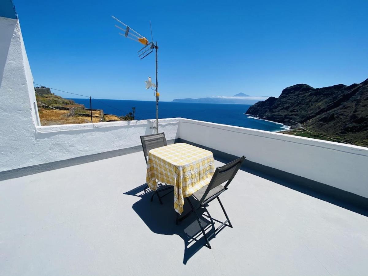 Lightbooking Hermigua Vista Al Mar Y Al Teide Exterior photo